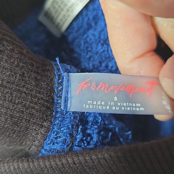 1151 NWT Free People FP Movement Cuddle Up Fleece Pants Joggers Fuzzy Blue - Picture 8 of 8